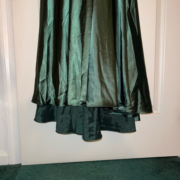 Lily Gown - Picture 5 of 5